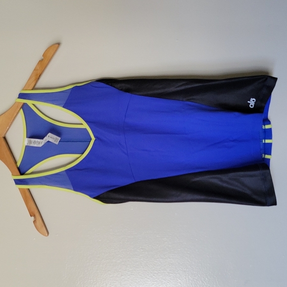 Alo Yoga Chromatic Colorblock Tank Top in Blue - Picture 2 of 5